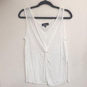 LuLus- White flowy tank